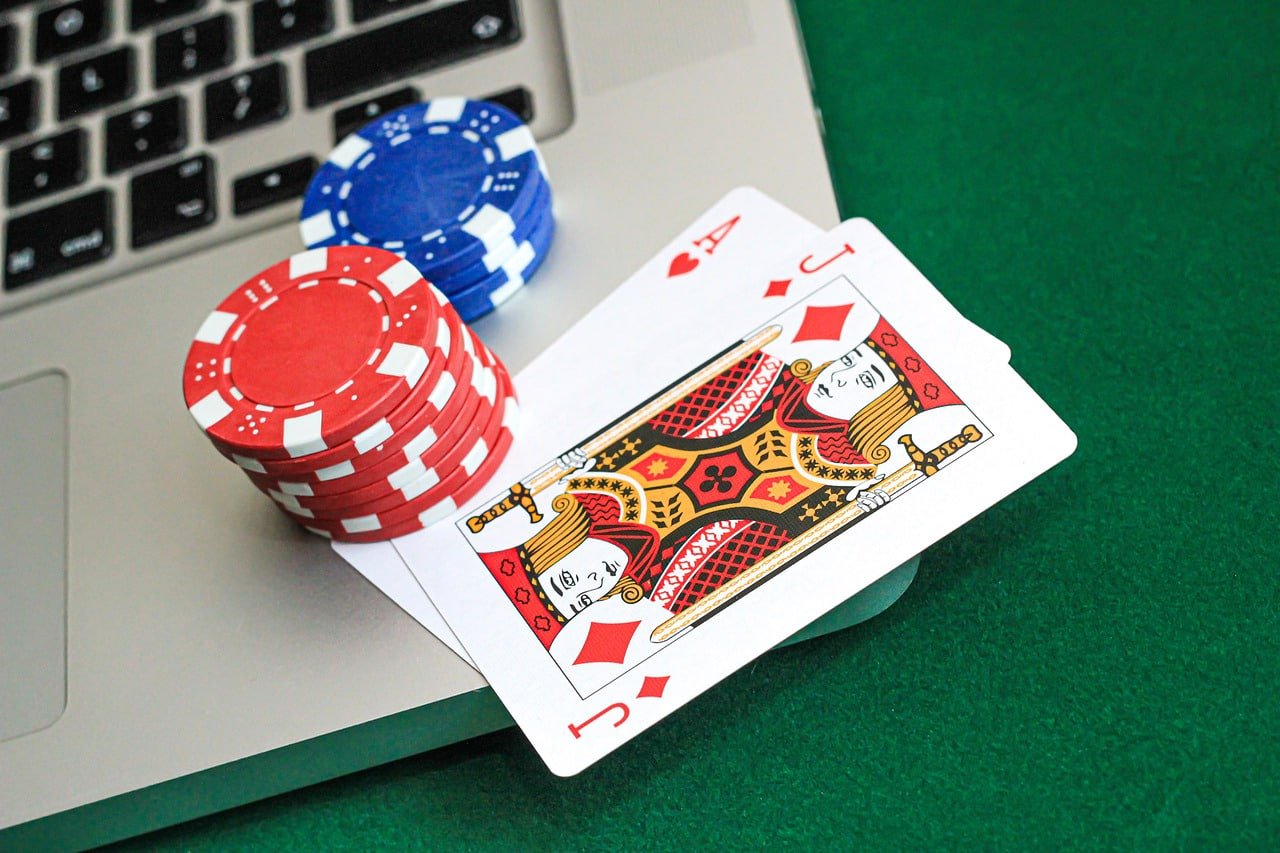 666 Casino VIP ကစားသမားများ Live Casino နှင့် Slots ကစားနေသောမြင်ကွင်း